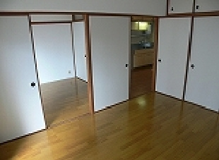 杉の宮マンションの居間・リビング