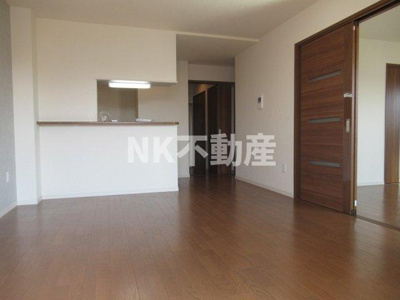 【居間・リビング】 | フェリスコート若江北町Ⅰ（若江岩田賃貸） | ゆったりとしたリビングです