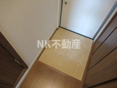 【玄関】 | フェリスコート若江北町Ⅰ（若江岩田賃貸） | ゆったりとした玄関です