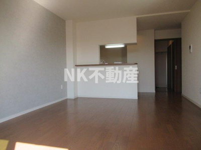 【居間・リビング】 | フェリスコート若江北町Ⅰ（若江岩田賃貸） | こちらの居間で趣味の時間をお楽しみください