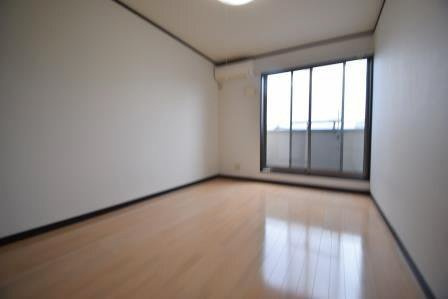 エクセレント宮本の居間・リビング|設備充実です