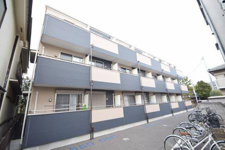 エクセレント宮本の外観|南東向きのたてものです。