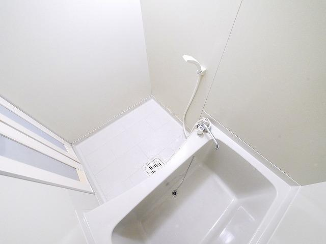 ハイツげんの浴室|日々の疲れを癒すお風呂付です