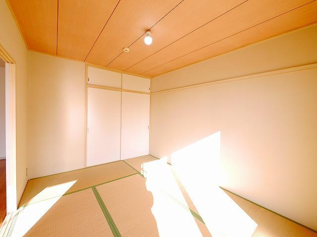 ハイツげんの和室|柔らかい畳が心地よい和室