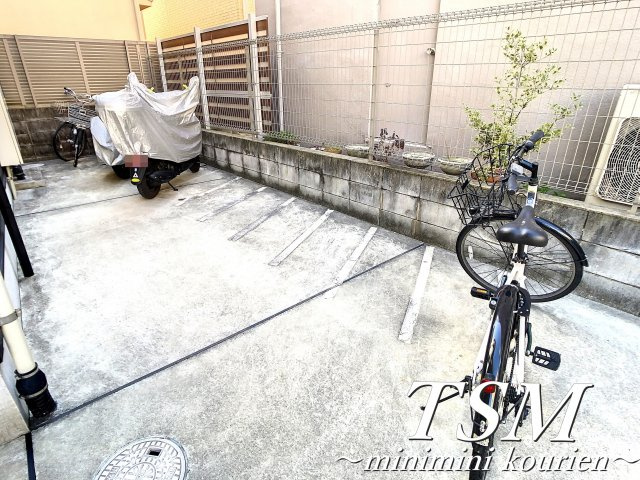 ティアラコート東香里のその他共用部分|敷地内駐輪場