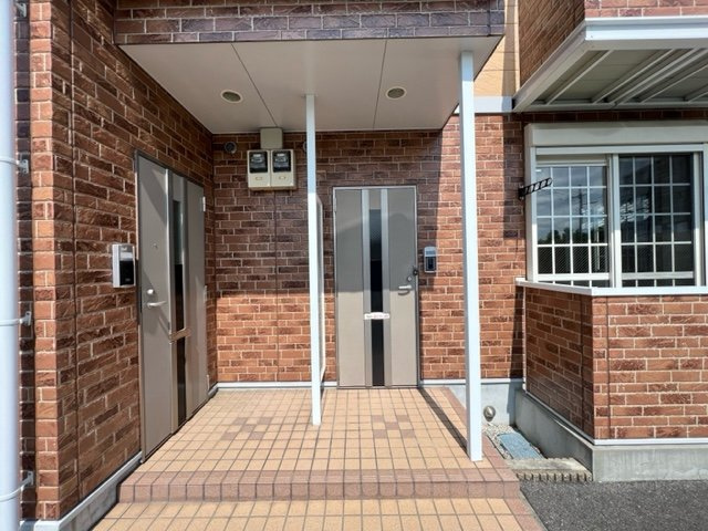 スールブローテのエントランス