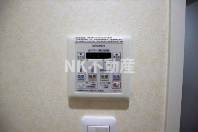 【浴室】 | プレシオ小阪（河内小阪賃貸） | 浴室乾燥機付きです