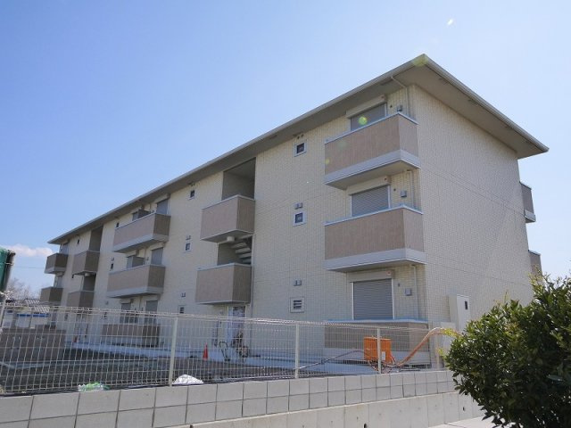 コーポ大安寺Ⅱの外観|キレイな外観です。