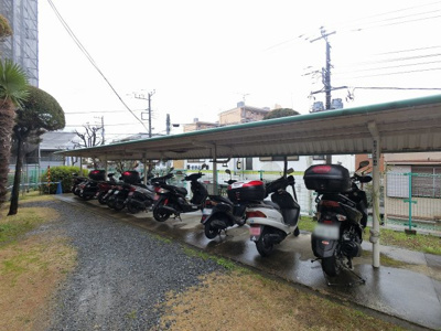 【その他共用部分】 | メゾン岸谷 | バイク置場