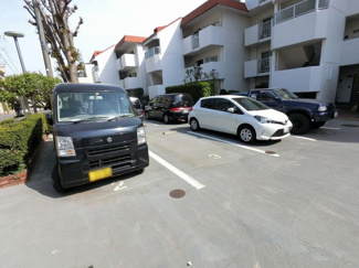 【駐車場】