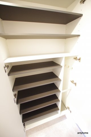 アドバンス西梅田ラシュレ　仲介手数料無料の収納