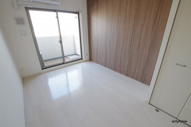 アドバンス西梅田ラシュレ　仲介手数料無料の寝室