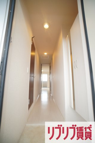 プチクールⅤの玄関