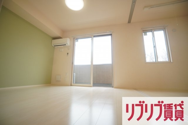 プチクールⅤの居間・リビング