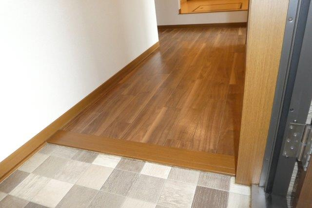 コートタウン西岡Ｂの玄関