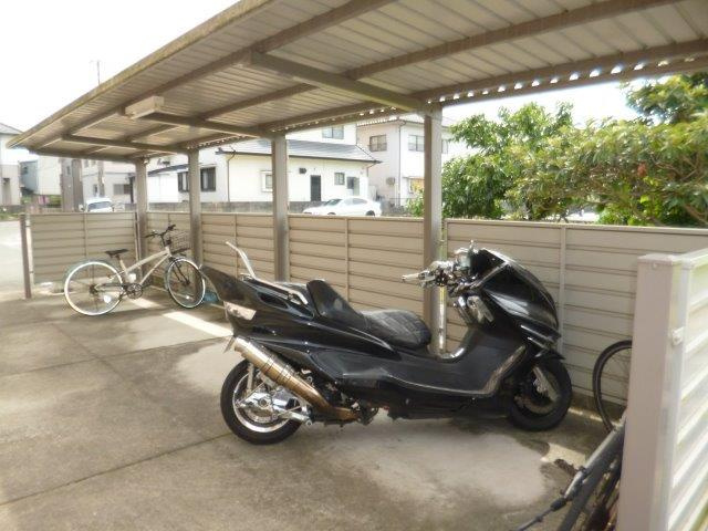 コートタウン西岡Ｂのその他共用部分|自転車置き場