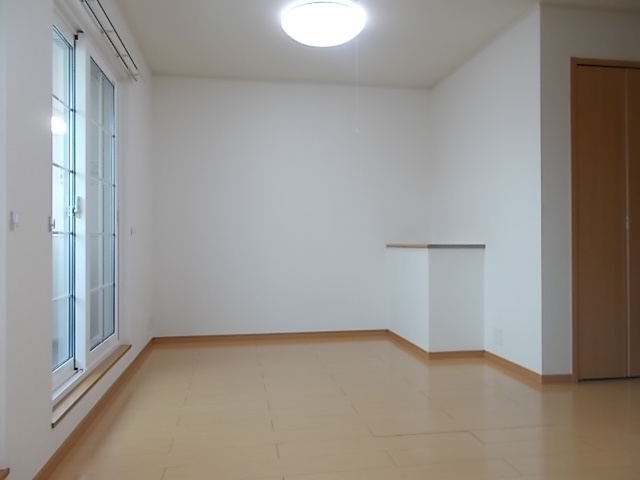 エレガンテ・カーサの居間・リビング