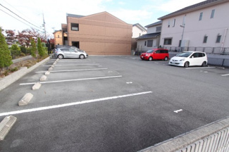 【駐車場】 | グランドパレス | 駐車場があります