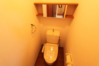 【トイレ】 | グランドパレス | コンパクトで使いやすいトイレです