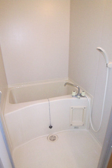 スカイハイツⅡの浴室|反転有り