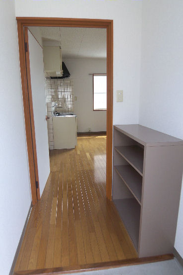 スカイハイツⅡの玄関|反転有り