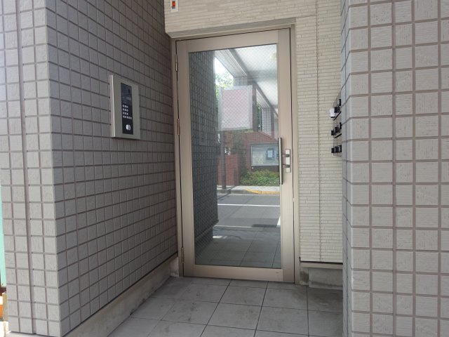プレシャスハートランド東小岩のエントランス