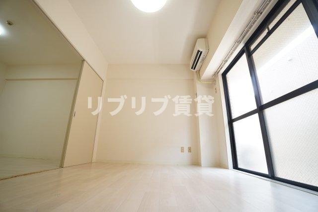 メゾンリヴィエール道場北の寝室