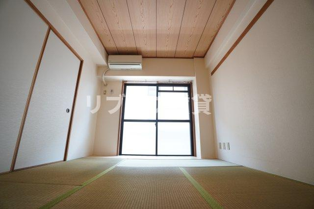 メゾンリヴィエール道場北の和室