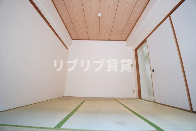 メゾンリヴィエール道場北の和室