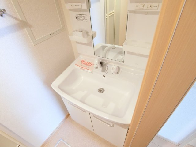 ドゥーエの洗面所