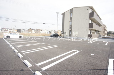 【駐車場】 | ラヴィーヌみどりの