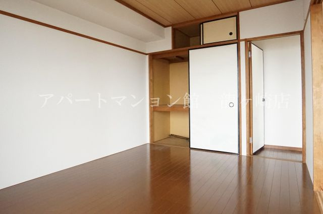 アーバンパレス竜ヶ崎の洋室