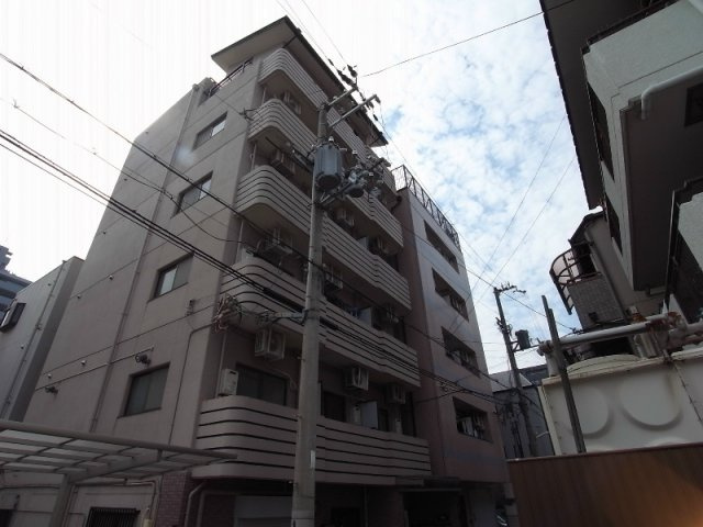 兼山マンションの外観