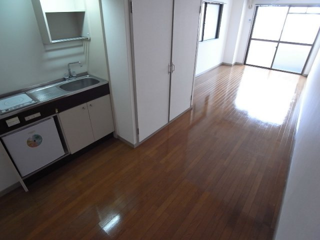 兼山マンションの居間・リビング