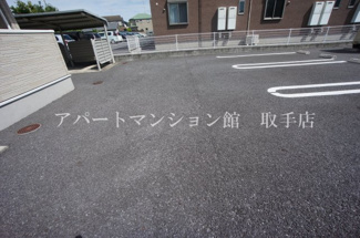 【駐車場】
