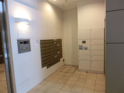 【エントランス】 | ウエスト船橋 | 宅配ロッカー付