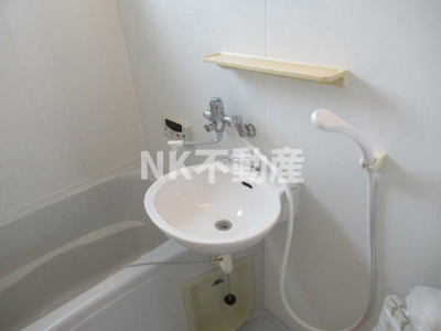 【設備】 | アルカサールYOSHIYANI（アルカサールヨシタニ）（若江岩田賃貸） | 給湯スイッチです