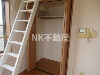 【設備】 | アルカサールYOSHIYANI（アルカサールヨシタニ）（若江岩田賃貸） | 室内洗濯パンです