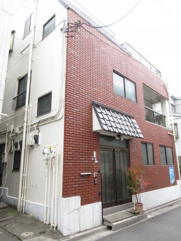 沖ビルの外観