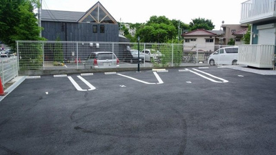 【駐車場】 | シティハイム | いつでも目の届く敷地内に駐車場があります♪お車をお持ちのファミリーさんにオススメです☆