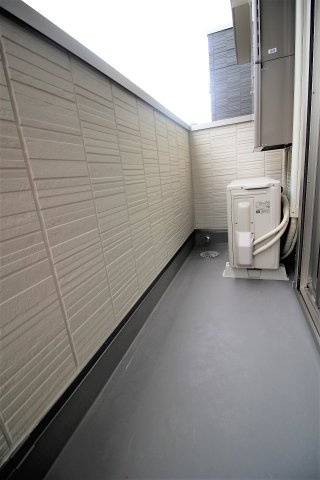 グレイスコート神戸山本通のバルコニー
