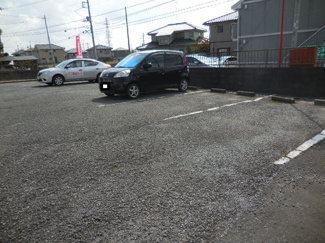 【駐車場】