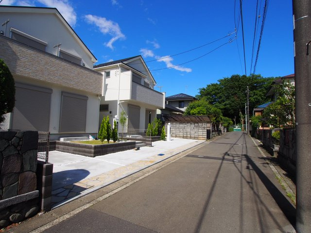 保土ヶ谷区川島町全２棟　新築戸建の前面道路含む現地写真