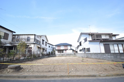 【外観】 | MLH茅ヶ崎-浜之郷全２区画-NO.1【建築条件無し売地（土地）】 | 土地面積は約33坪で整形地。前面は南道路６ｍ。茅ヶ崎駅まで徒歩17分。元ＴＢＳ分譲地内で、通勤通学路は人通りの多いところを通れるので安心です☆