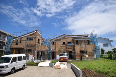 【前面道路含む現地写真】 | MLH石川４丁目５棟-NO.1新価格【条件無売地（土地）】 | 見てのとおり日当たりは最高です！