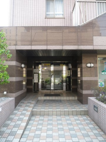 Ｍエトワールライム館のエントランス