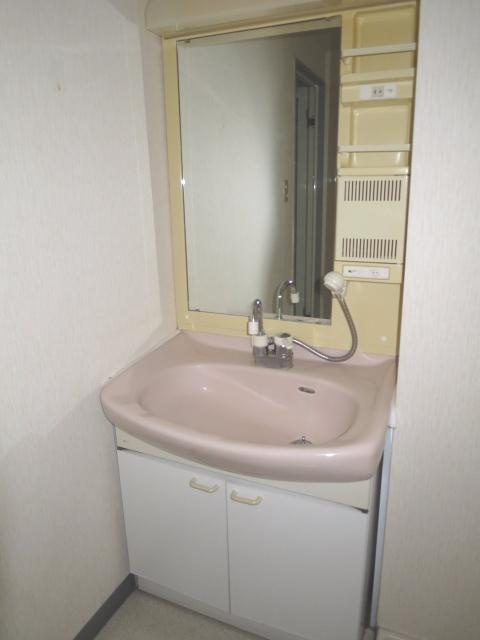 Ｍエトワールライム館の独立洗面台|シャンプードレッサー