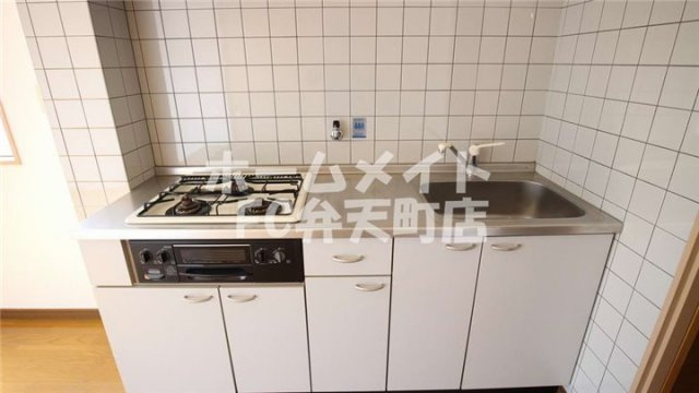 【キッチン】 | コンパクトなキッチンで掃除もラクラク