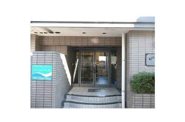 ローズマンションＡ３０のエントランス