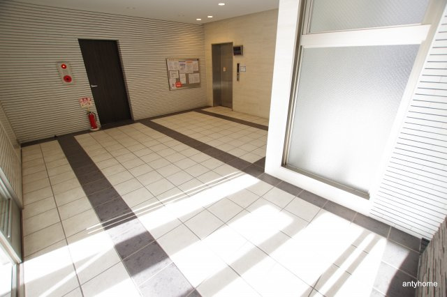 レオンコンフォート新梅田　仲介手数料無料の駐車場